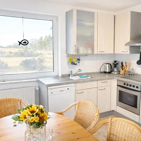 Am Nationalpark Fischland Darß Zingst, Großer Garten, Kamin, Terrasse, 3 Sz Ferienhaus Pruchten